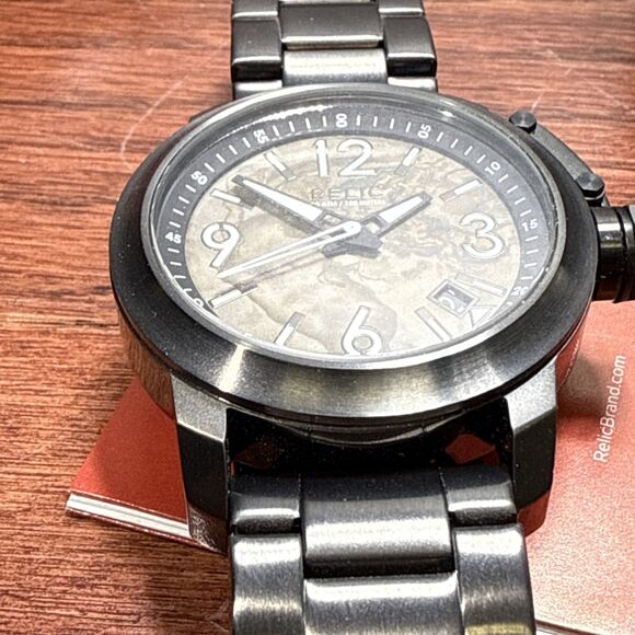 Relic By Fossil Patterson Brown Dial Gunmetal ZR12043 Quartz Moment - Picture 5 of 8